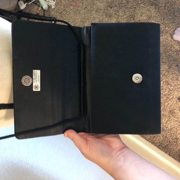 Women's Crossbody Purse Black Simple Bag - Picture 3 of 3